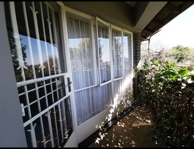 2 BEDROOM APARTMENT FOR SALE IN ROBINDALE